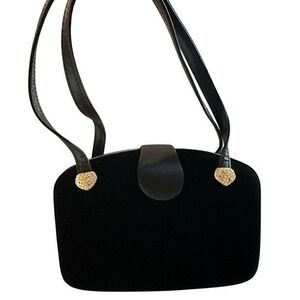 Carolyne‎ Barton clutch